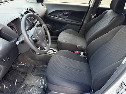 2009 Scion xD