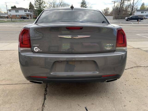 2017 Chrysler 300
