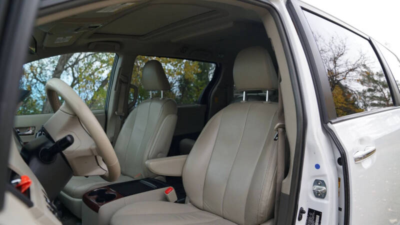 2014 Toyota Sienna