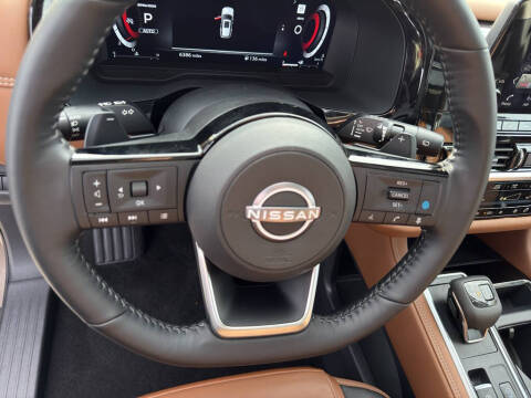 2025 Nissan Pathfinder Platinum