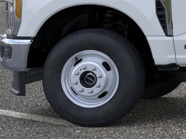 2025 Ford F-350 Super Duty XL