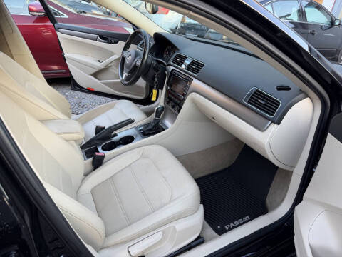 2014 Volkswagen Passat 1.8T SE PZEV