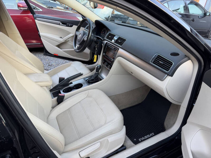 2014 Volkswagen Passat 1.8T SE PZEV