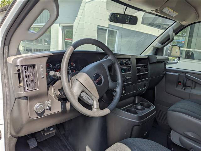 2024 GMC Savana 2500