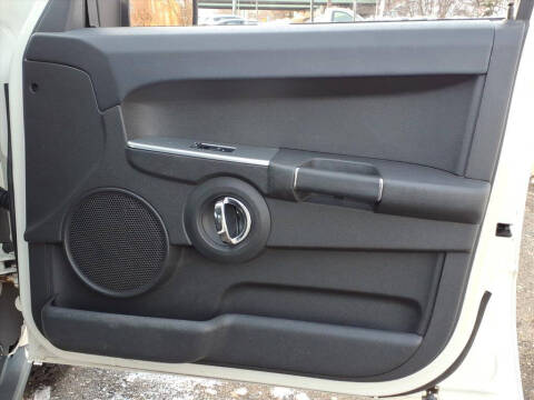 2010 Jeep Commander Sport