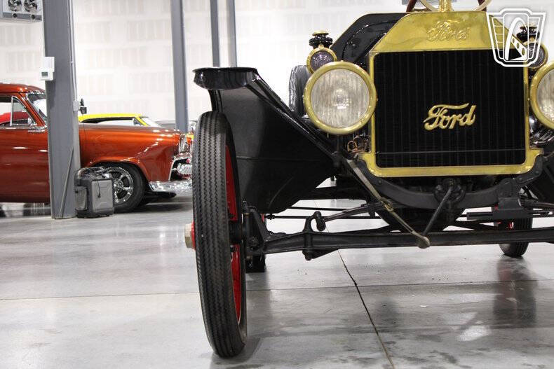 1916 Ford Model T