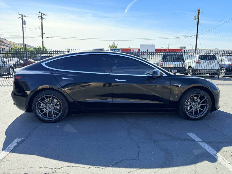 2018 Tesla Model 3 Long Range photo 5