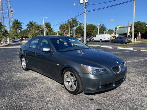 2004 BMW 5 Series 525i