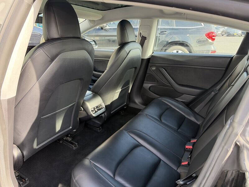 2020 Tesla Model 3 Standard Range