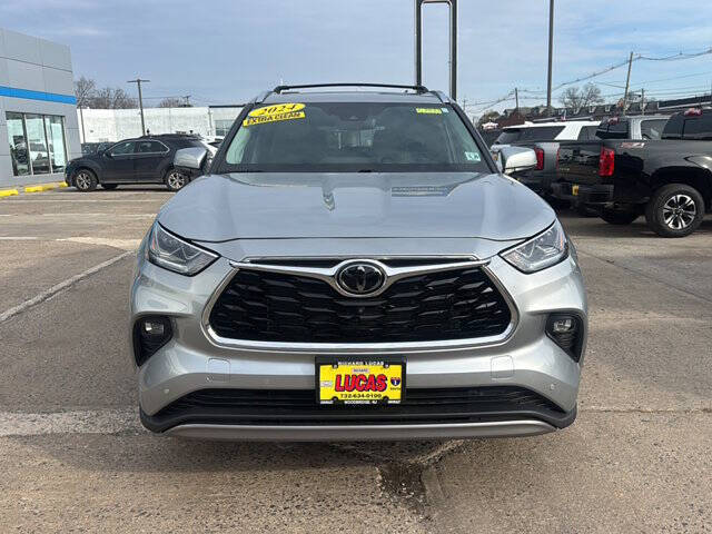 2024 Toyota Highlander Platinum