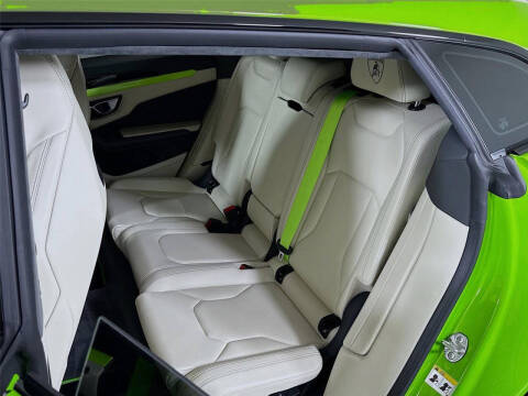 2022 Lamborghini Urus