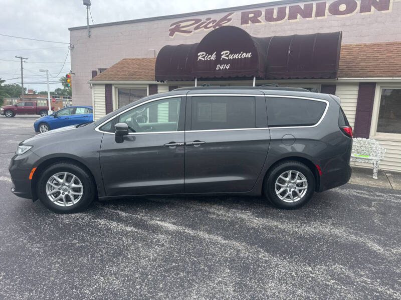 0 Chrysler Pacifica