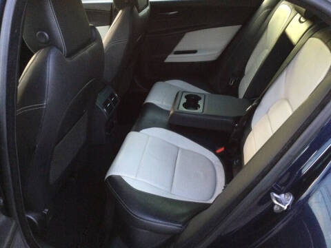 2018 Jaguar XE 35t R-Sport