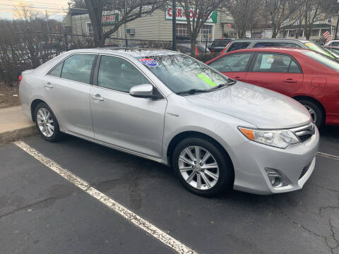 2012 Toyota Camry Hybrid for sale at CAR CORNER RETAIL SALES in Manchester CT