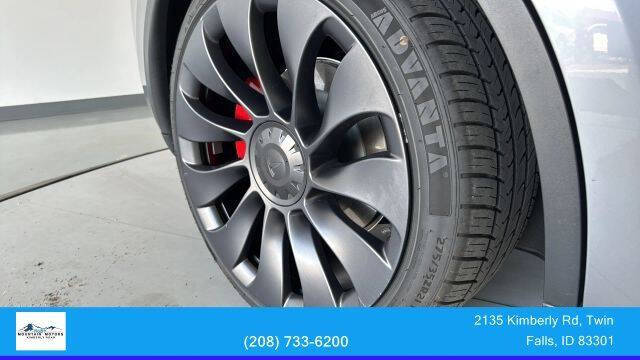 2024 Tesla Model Y Performance