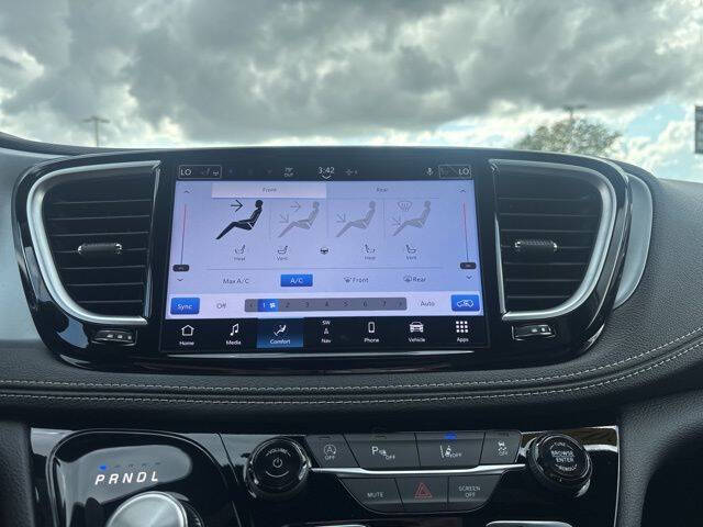 2026 Chrysler Pacifica Limited