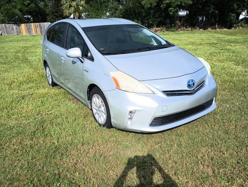 2012 Toyota Prius v Five