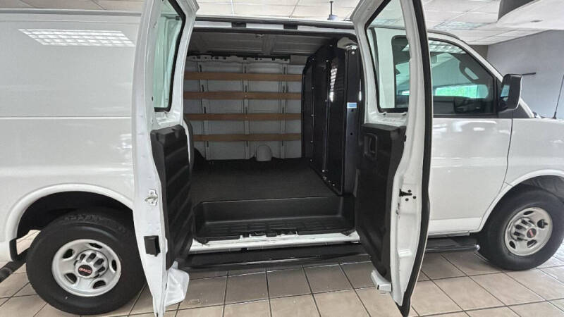 2020 GMC Savana 2500