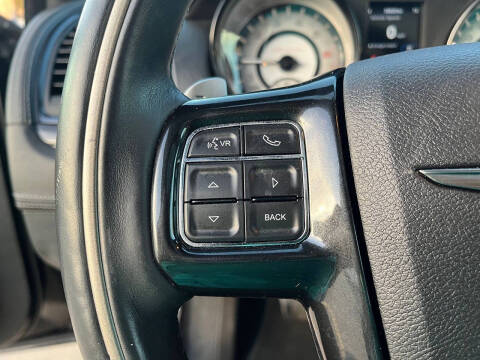 2014 Chrysler 300 C John Varvatos Limited Edition