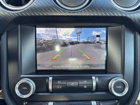 2022 Ford Mustang EcoBoost