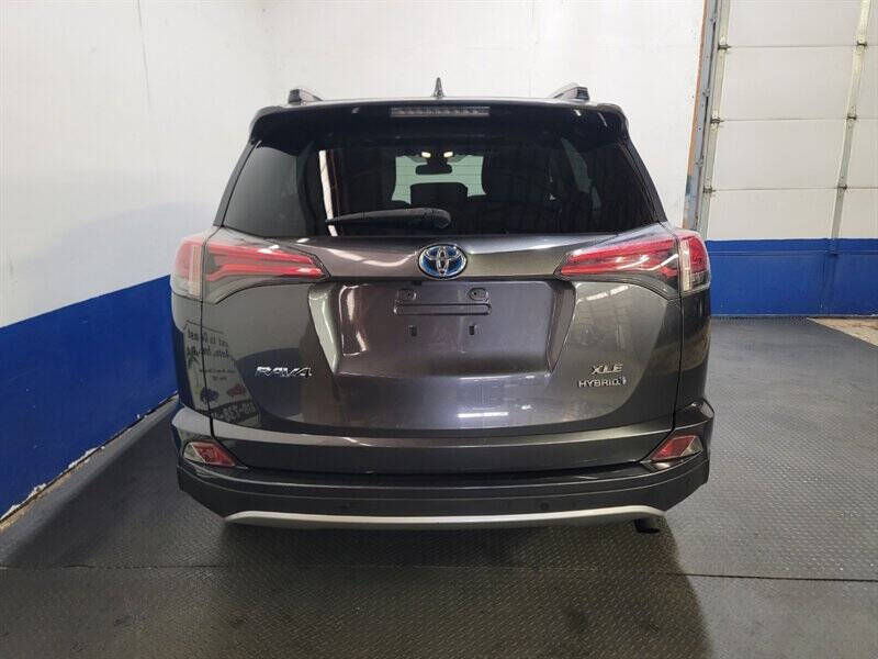 2016 Toyota RAV4 Hybrid XLE