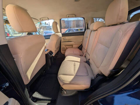 2019 Mitsubishi Outlander ES