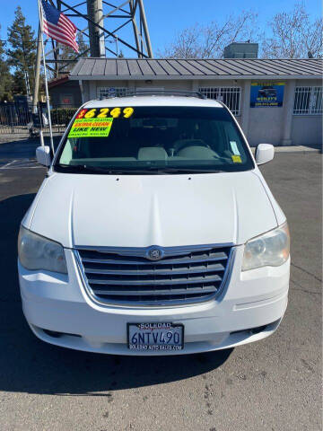 2010 Chrysler Town and Country for sale at WESLEYS AUTO WORLD LLC in Oakdale CA