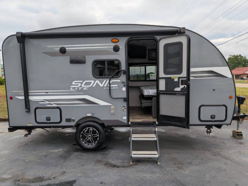 2023 Venture RV Sonic Lite