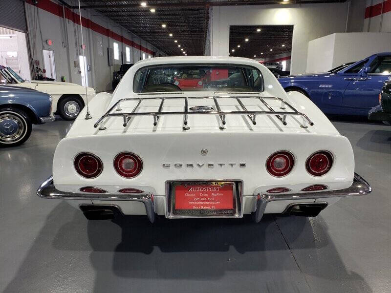 1972 Chevrolet Corvette 12