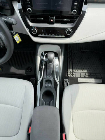 2020 Toyota Corolla LE