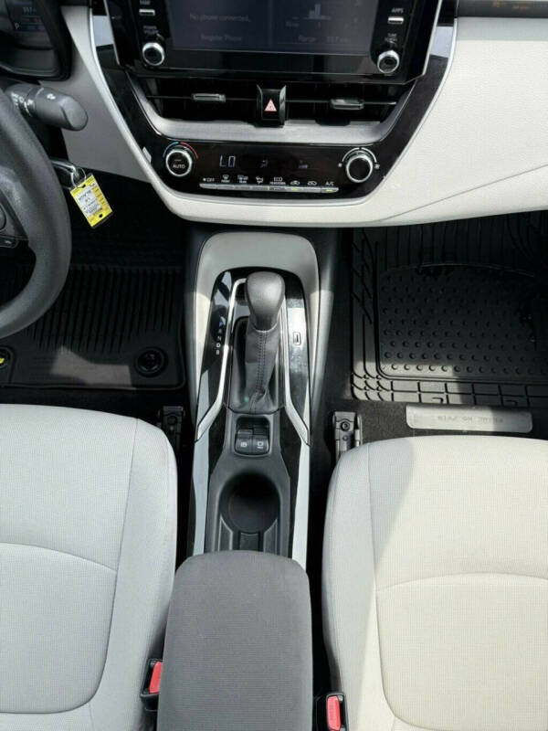 2020 Toyota Corolla LE