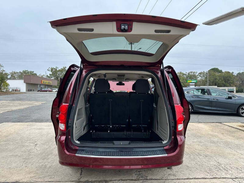 2019 Dodge Grand Caravan SE photo 12