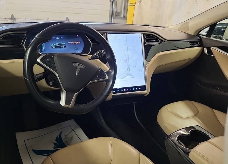 2014 Tesla Model S 85