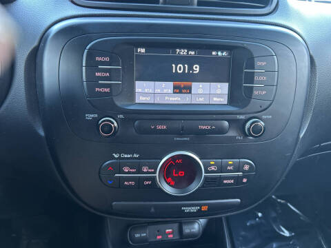 2017 Kia Soul +
