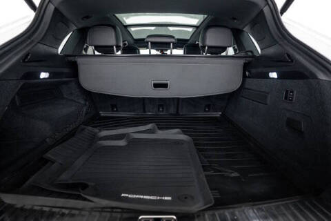 2023 Porsche Cayenne S Platinum Edition