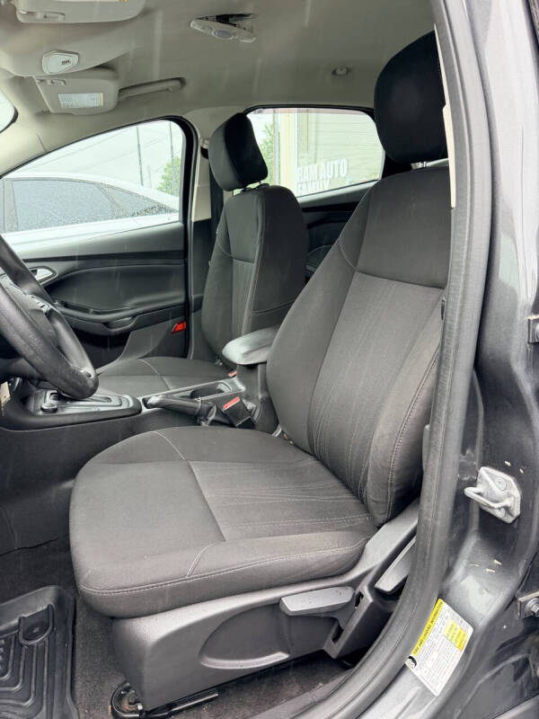 2017 Ford Focus SE