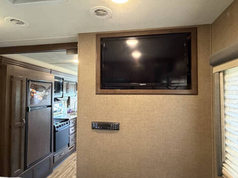 2018 Thor Motor Coach Ace 30.4