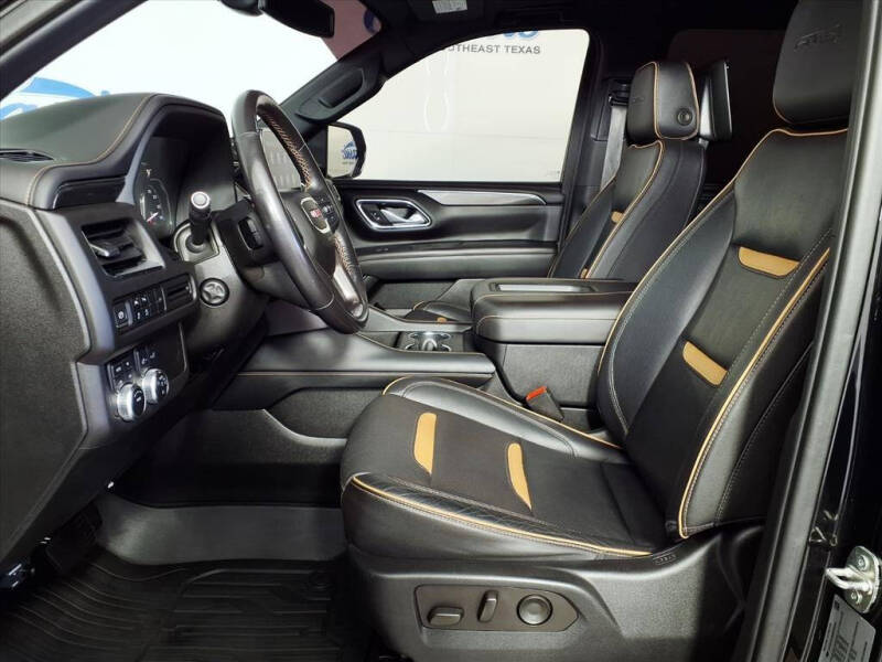 2021 GMC Yukon XL AT4