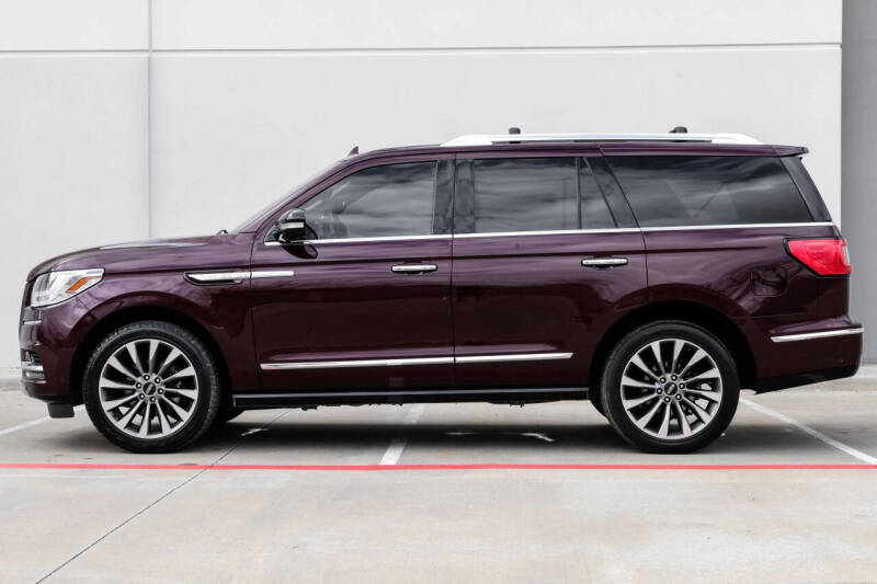 2019 Lincoln Navigator Select