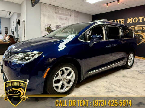 2017 Chrysler Pacifica Touring-L Plus