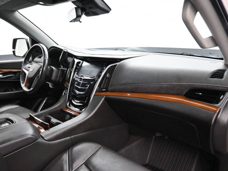 2020 Cadillac Escalade Premium Luxury