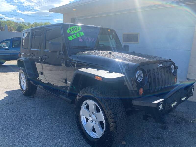 2007 Jeep Wrangler Unlimited for sale at G & G Auto Sales in Steubenville OH