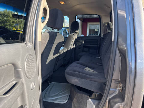 2004 Dodge Ram 1500 SLT