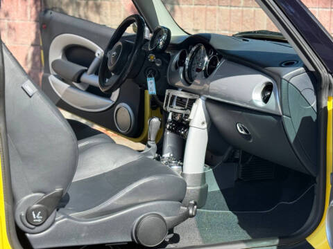 2006 MINI Cooper