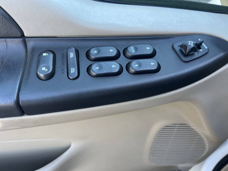 2005 Ford Excursion XLT