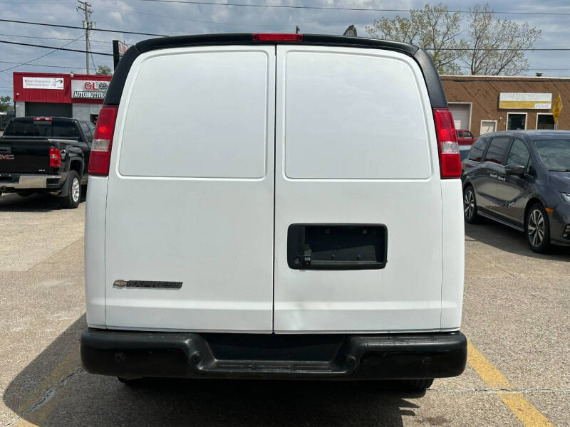 2017 Chevrolet Express 3500