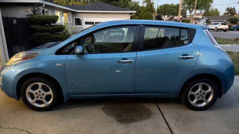 2011 Nissan LEAF SL