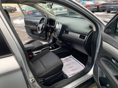 2018 Mitsubishi Outlander ES