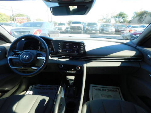 2023 Hyundai Elantra