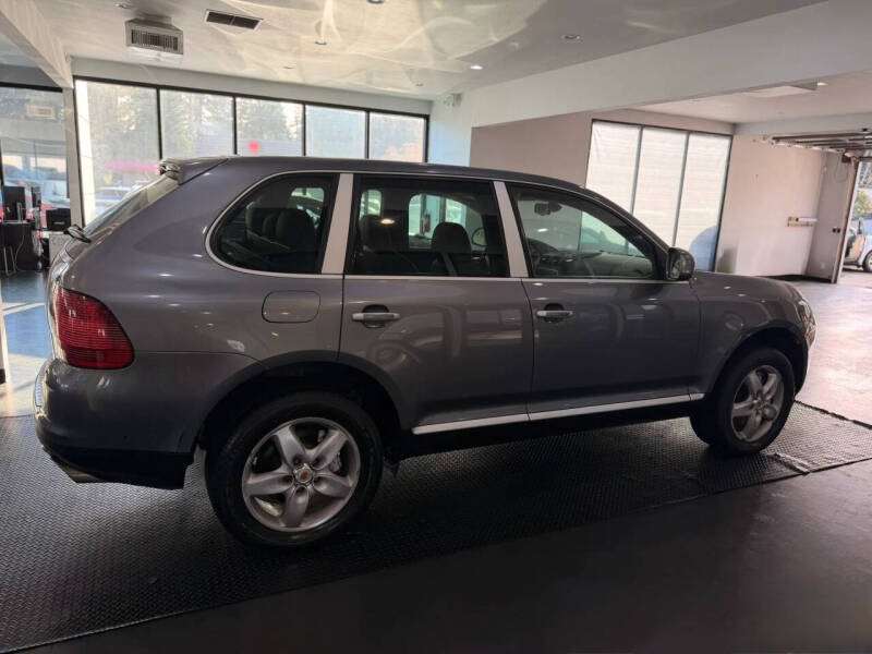 2004 Porsche Cayenne S